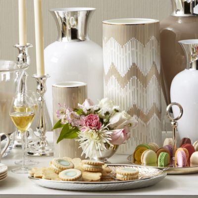 Luminous 8&amp;quot; Vase