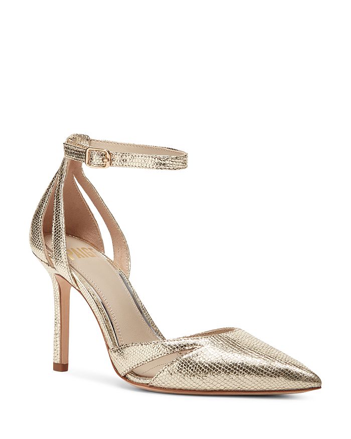 Gold 2025 strap pumps