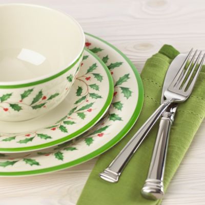 Holiday 4 Piece Melamine Dinner Plate Set