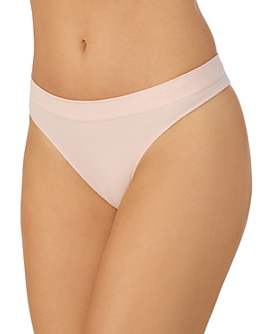 Le Mystere Seamless Comfort Thong In Powderpink