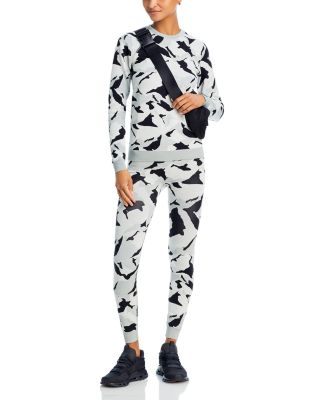 Sweaty Betty - Mountain Base Layer Top & Grey Mountain Base Layer Leggings