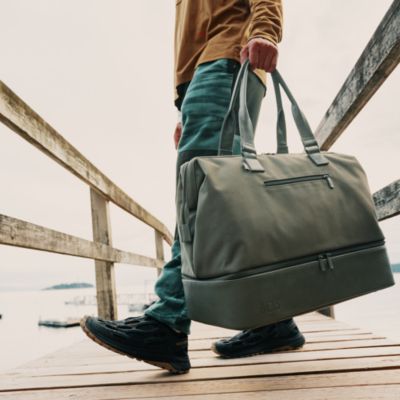 The Weekender Bag in Olive
