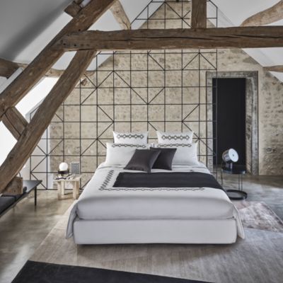 Twist Embroidery Sheet Set