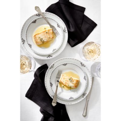 Black Lace Dinner Plate