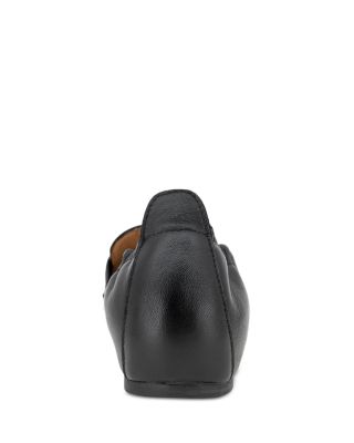 Women's Sophie Square Toe Flats 