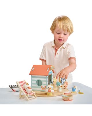 Sandy's Beach Hut - Ages 3+