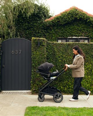 MIXX™ Next & PIPA™ Aire RX Travel System