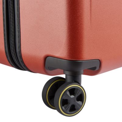 Turenne 2.0 29" Spinner Trunk