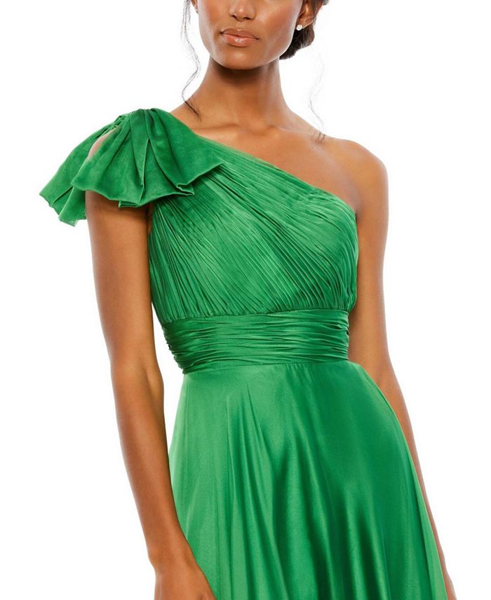 Mac Duggal Pleated One Shoulder Chiffon Gown In Emerald