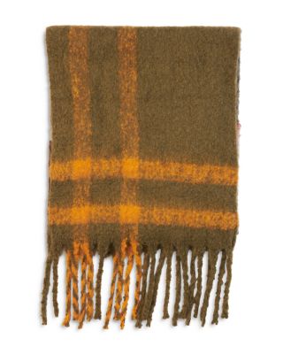 Isla Tartan Boucle Scarf