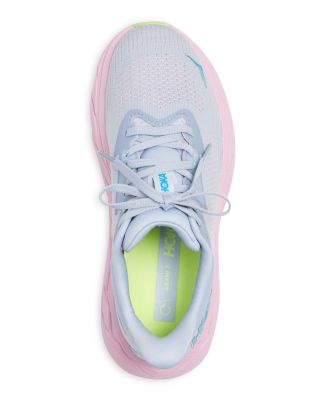 Women's Arahi 7 Sneakers