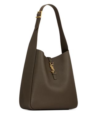 Le 5 &Agrave; 7 Supple Large Shoulder Hobo Bag in Smooth Leather