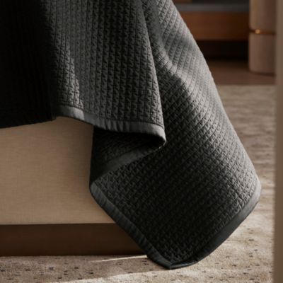 Signature Textured Stitch Quilt, Full Queen