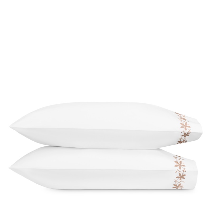 Matouk Callista Standard Pillowcase Set in Shell