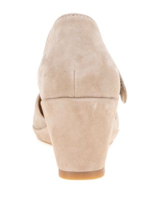 Women's Oriana Wedge Pumps