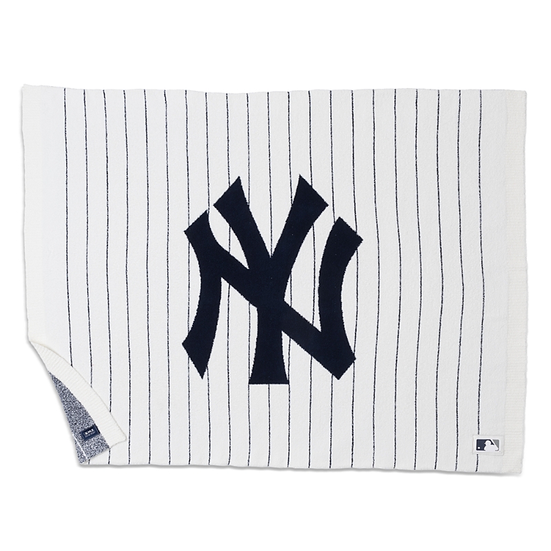 Barefoot Dreams Cozychic New York Yankees Throw Blanket In White