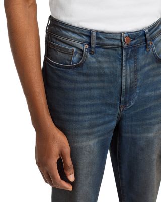 Clint Slim Bootcut Jeans in Matteo