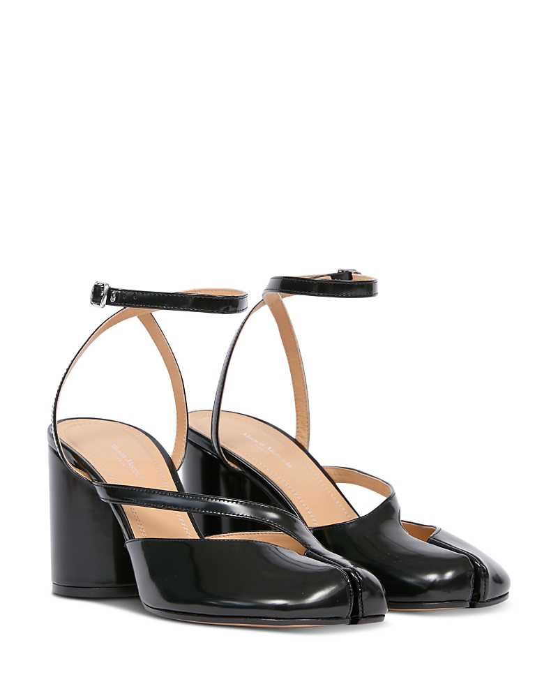 Maison Margiela Tabi Sandals In Brushed Leather In Black