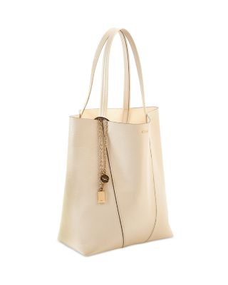 Medium Spin Tote in Leather