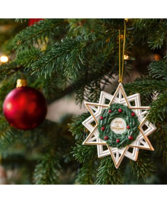 Christmas Classics Ornament: Star