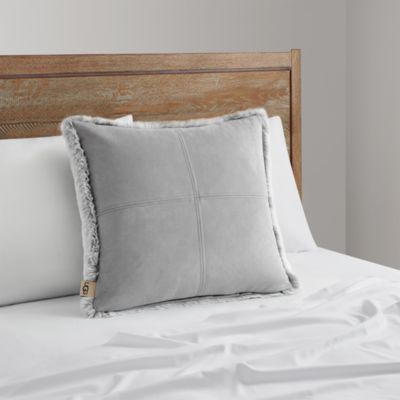 Wyatt Decorative Pillow, 20" x 20"