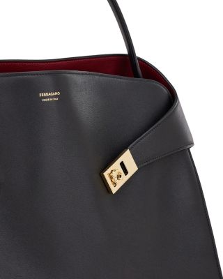 Hug Bicolor Handbag