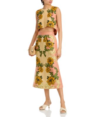 Delicate Flower Linen Arabesque Top