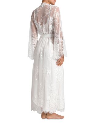Scalloped Lace Robe