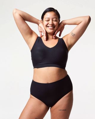 Soft Stretch Wireless Padded V-Neck Bra