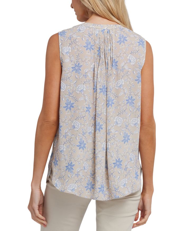 Sleeveless Pleat Back Blouse