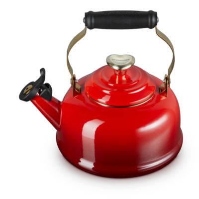 Classic Whistling Kettle with Heart Knob