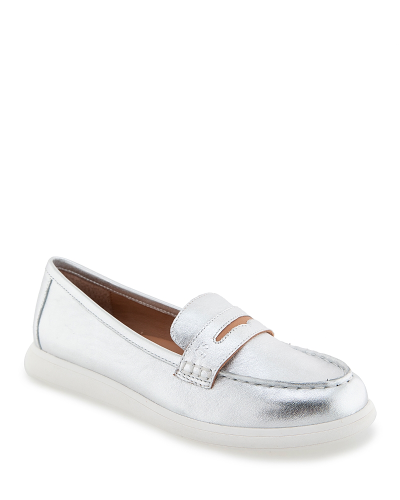 Gentle Souls by Kenneth Cole Women's Bailey Loafer Flats