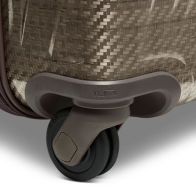 19 Degree Lightweight International Carry On Bag