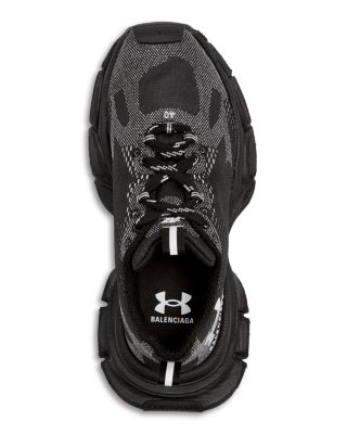   x Under Armour Men's 3XL Low Top Sneakers