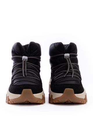 Women&#39;s Vibram Sneaker Boots