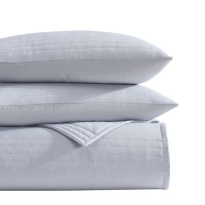 Vera Wang - Seersucker Stripe 3 Piece Quilt Set