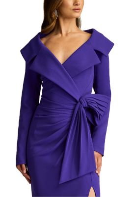 Boleyn Portrait Collar Gown