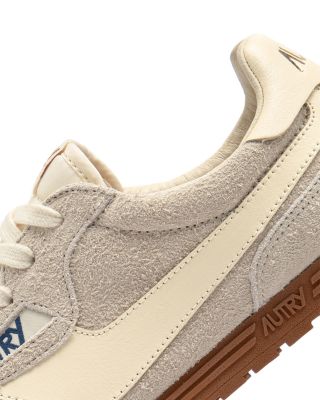 Women's Windspin Low Top Sneakers