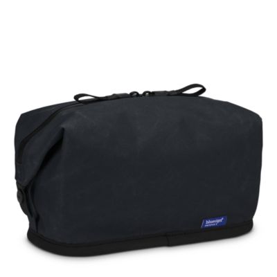 Aion Toiletry Bag