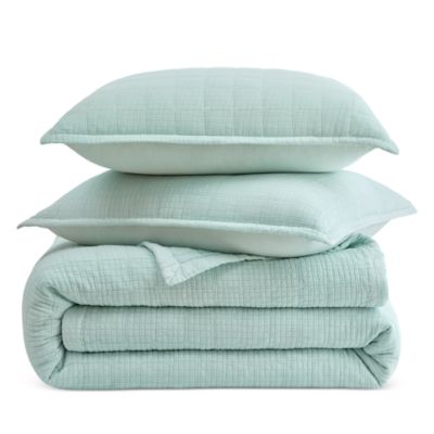 UGG® - Campo Seersucker Quilt Set