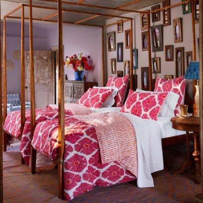 John Robshaw - Poppy Azalea Ikat Quilt & Shams Collection