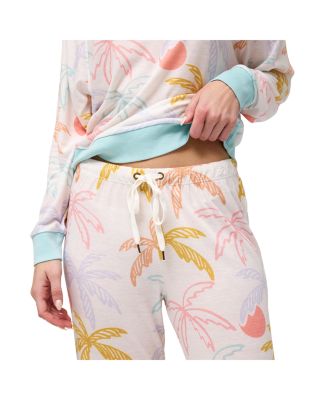 Star Seeker Lounge Set in Sunrise Palms