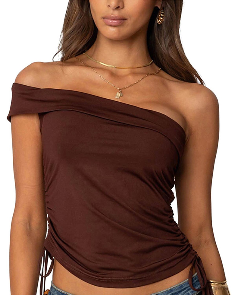 EDIKTED YAFA ASYMMETRIC OFF SHOULDER TOP