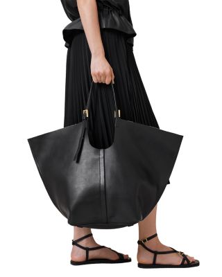 Ara East/West Tote