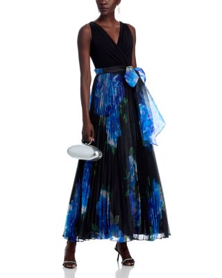 Mixed Media V Neck Sleeveless Pleated Gown