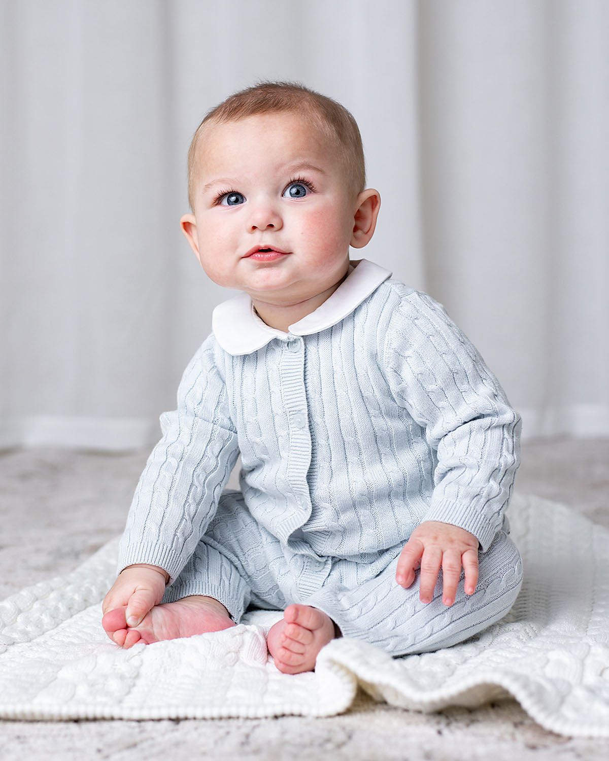 Hope & Henry Unisex Organic Peter Pan Collar Button Front Sweater Romper - Baby