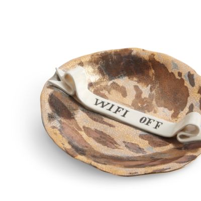 x Ruan Hoffmann Wifi Off Ribbon Plate