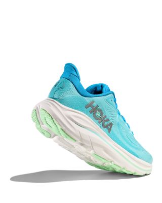 Women&#39;s Clifton 10 Sneakers in Skyward Blue