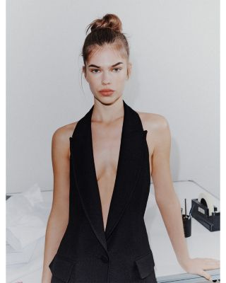 Body Black Sleeveless Blazer