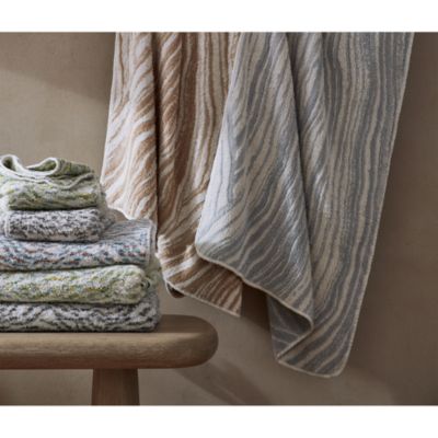 Thia Hand Towel, 17&amp;quot; x 30&amp;quot; - Exclusive